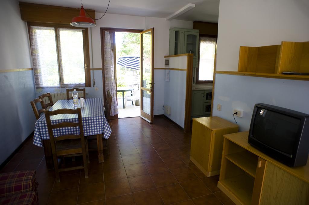Residence Elite Марина ди Кампо Стая снимка