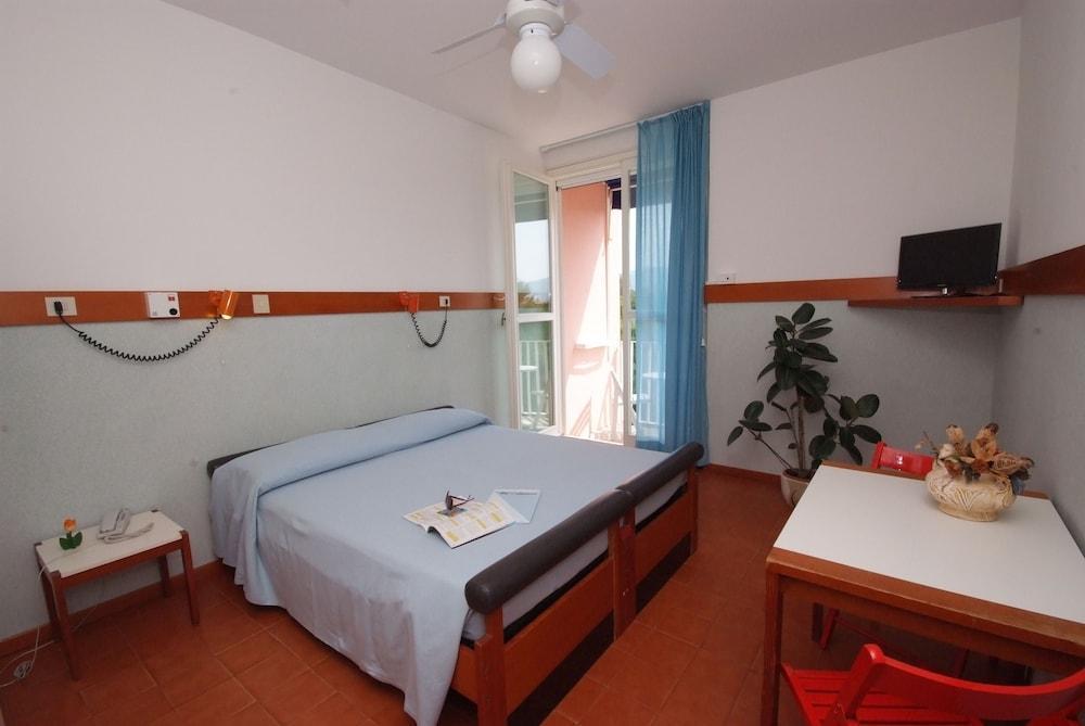 Residence Elite Марина ди Кампо Екстериор снимка
